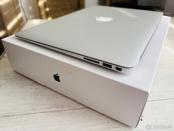 Apple MacBook Air 2017 - 5