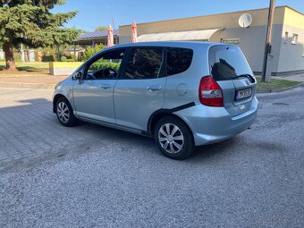 HONDA JAZZ 1.2 BENZIN 57KW 2007 - 5