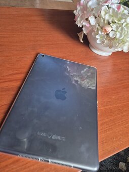 Predam Tablet Apple Ipad. NOVY - 5