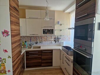 Kompletne prerobený klimatizovaný 3-izbový byt, Komárno - 5