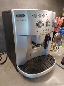 Kavovar Delonghi magnifica - 5