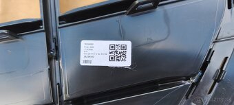 Predám originál novú masku na Audi Q8 - 5