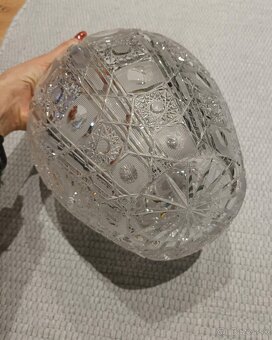 Brúsené sklo Bohemia Crystal - baňatá váza - 5