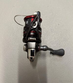 Predám navijak Shimano Vanford 2500SHG - 5