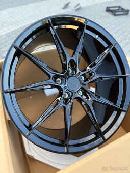 Kované kola Forged 21” a 22” vhodné na Porsche 911 992 - 5