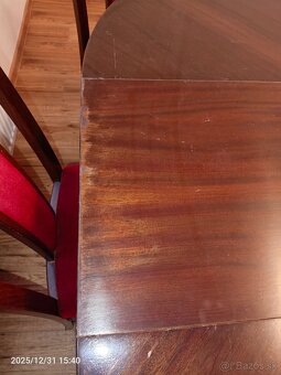 Jedálenský stôl. - 5