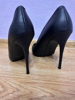 Lodicky Steve Madden - 5