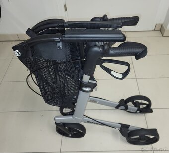Chodítko - Rolator pre seniorov - 5