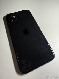 iPhone 11 - 64Gb - zdravie 93% - 5