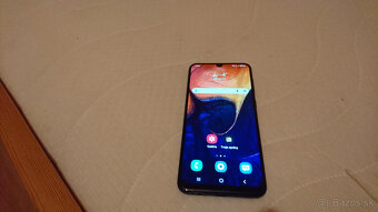 Predám  Samsung galaxy a50 - 5