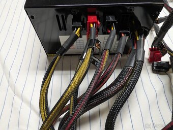 Napájací zdroj pre PC-Thermaltake 750W - 5