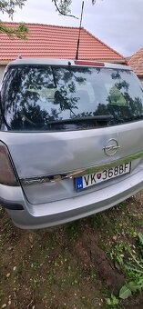 Predám opel astra H 1.7 cdti 74kw 2006 - 5