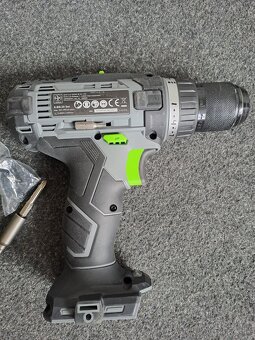 Aku vŕtací skrutkovač LUX-TOOLS 1 PowerSystem s baterkou - 5