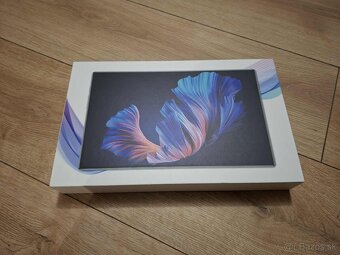 Predam 10" tablet, uplne novy, raz zapnuty origo krabica - 5