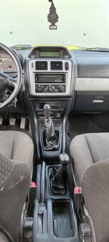 Mitsubishi Pajero pinin - 5