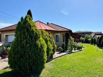 MAĎARSKO - ENCS 4 IZBOVÝ DOM S GARÁŽOU A TERASOU, PEKNÁ ZÁH - 5