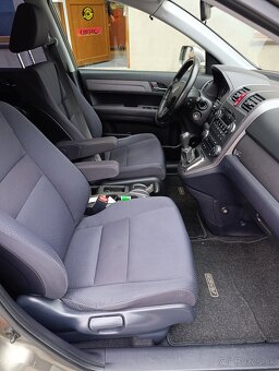 Honda CR-V,2.0 benzín 4x4 - 5