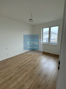 Ponúkame na predaj 4-izbový samostatný dom v časti Hviezdosl - 5
