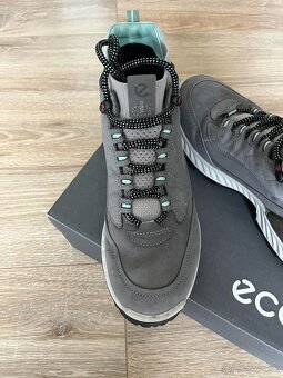 Predám dámske outdoorové topánky zn. Ecco - 5