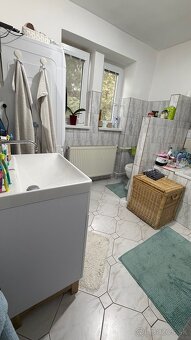 Predám 2-IZ BYT (57 m2), sídlisko STRED - 5