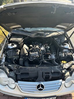 Predám Mercedes Benz CL203 C220 CDI 2.2 sportcoupe - 5