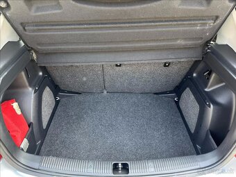 Škoda Fabia 1.616V 77kW 2009 121313km Ambiente AUTOMAT - 5