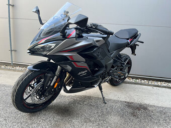 Kawasaki Ninja 1000SX - 5