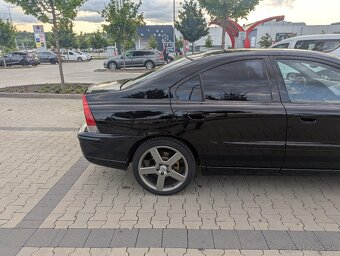 Volvo S60 D5 R-Design - 5