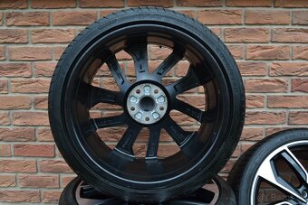 5x112 R19 Letna sada Audi A3 / S3 AudiSport + 235/35 R19 - 5