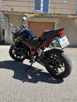 Honda CB750A (Hornet) - 5