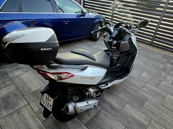 Predám maxi skuter Sym Joymax 125 GTS ABS - 5
