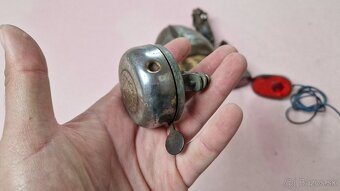Svetlá, odrazky a zvonček na historické bicykle - 5