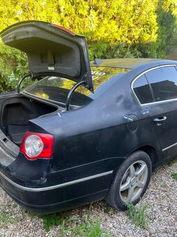 Rozpredám na diely VW Passat b6 2.0 TDI 103 kw 6 st manuál - 5
