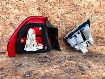 Zadné pravé svetlo BMW E90 (set) - 5