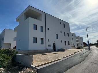 PREDAJ apartmánov pri chorvátskom mori - stredná Dalmácia - 5