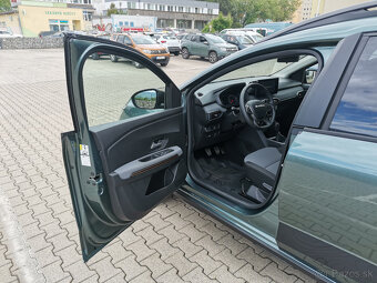 Dacia Jogger 1.0 TCe 110k Extreme 7 miest - 5