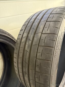 PIRELLI PZERO 235/35 r19 - 5