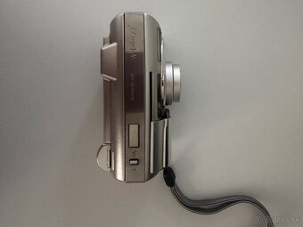 Olympus µ[mju:] V - 5