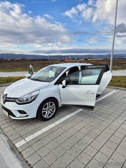 Predam Renault clio ,1 majiteľ 66 kw, rv 2020 nelakované - - 5