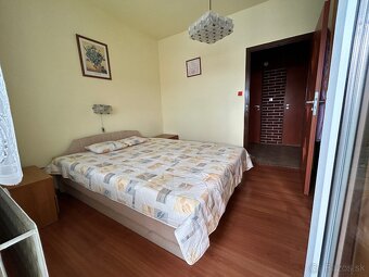 Predám veľký 3izbový byt s loggiou a pivnicou TOP LOKALITA - 5