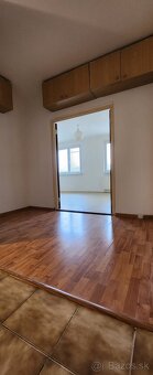 Ponúkame na predaj 2 izb.byt na Sibírskej ulici. - 5