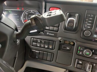 Tahač návěsů SCANIA S500 A6x2NB - 5