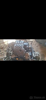 Rozpredám GOLF4 1.9 SDi 50KW - 5