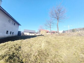 SLNEČNÝ POZEMOK POD KRÁĽOVOU HOĽOU NA STAVBU CHATY ROD.DOMU - 5