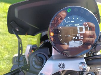 Yamaha XSR 900 - 5