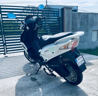Ponúkam na predaj Skuter elektro 600 - 5