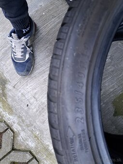 Zimne pneu 235/40 r19 dunlop wintersport 3D - 5