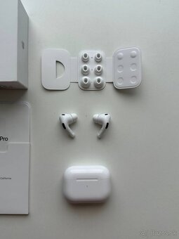 Apple AirPods Pro 2 - 5
