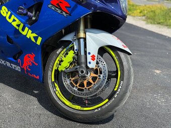 Suzuki GSXR 750 - 5