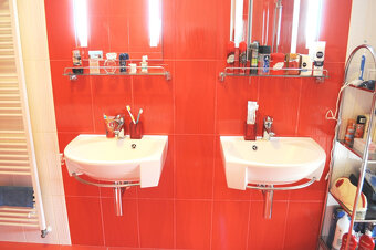 Predám 6 - 7 izbový dom - 5